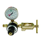 Product Image Oxygen Regulator, Preset 50 PSI, CGA870, Yoke, E Cylinder, MRI Compatible